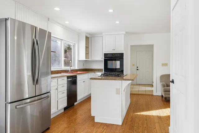 $420,000 | 101 Morang Cove Road, Nobleboro, ME 04555