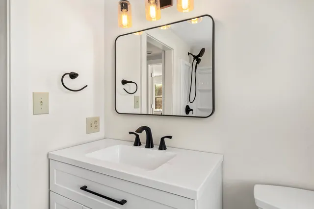 $420,000 | 101 Morang Cove Road, Nobleboro, ME 04555