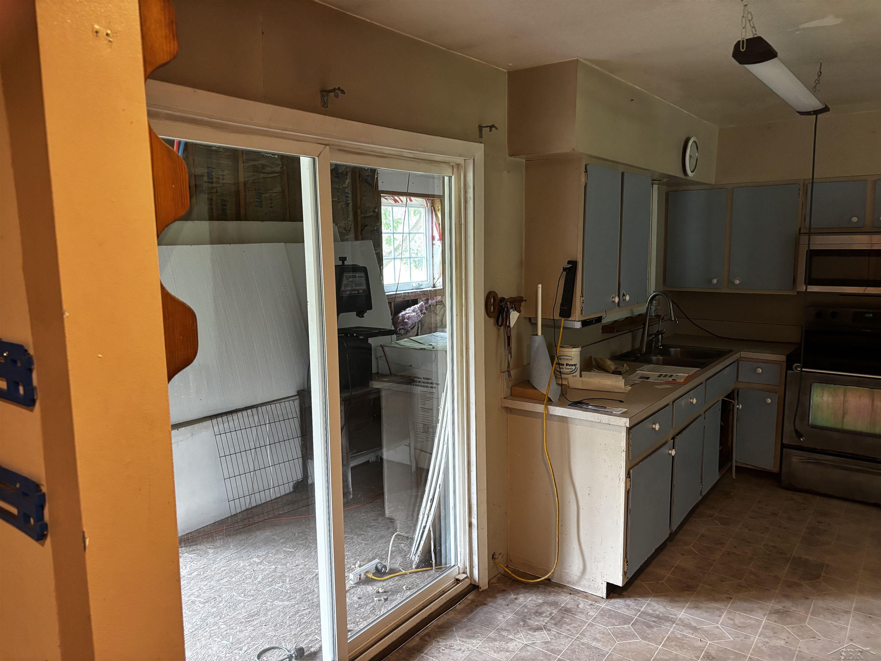 419 East Bradford Road Midland, MI 48640 - Photo 12 of 47