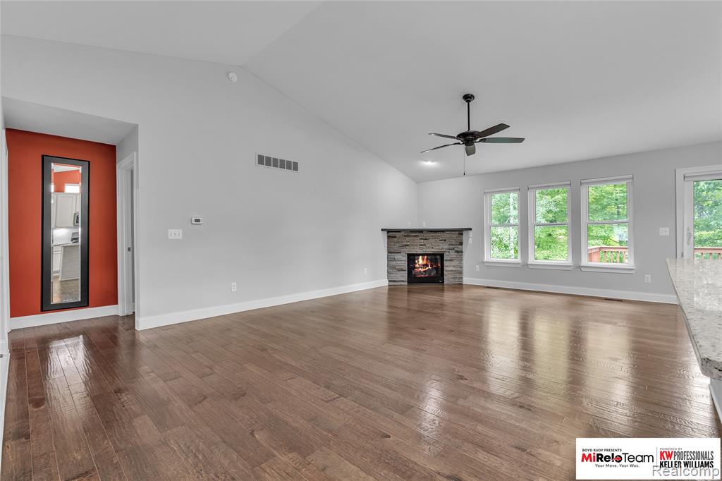 1909 Egret Pointe Howell, MI 48843 - Photo 9 of 45