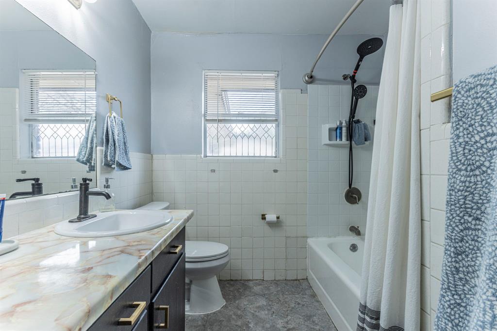 314 South Rita Street Lacy-Lakeview, TX 76705 - Photo 15 of 19