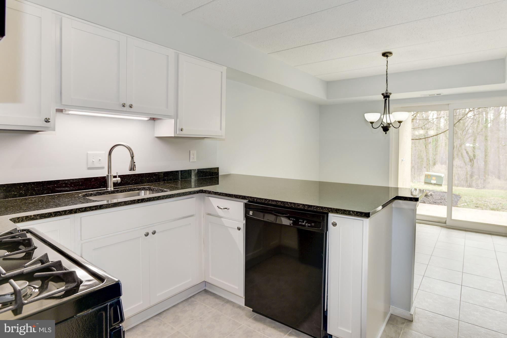 5687 Harpers Farm Road, Unit B Columbia, MD 21044 - Photo 5 of 25 Kitchen