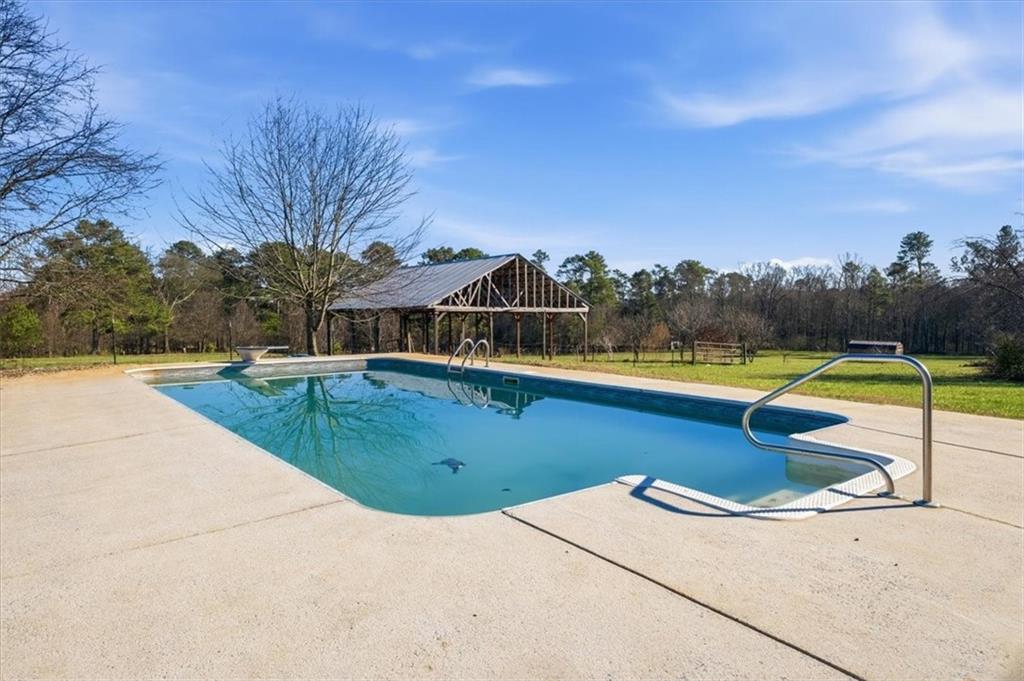 668 Pendley Road Southeast Calhoun, GA 30701 - Photo 5 of 46