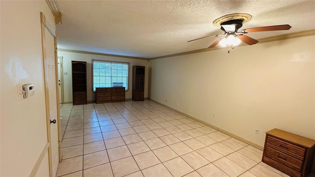 7600 Burgoyne Road, Unit 115 Houston, TX 77063 - Photo 3 of 14