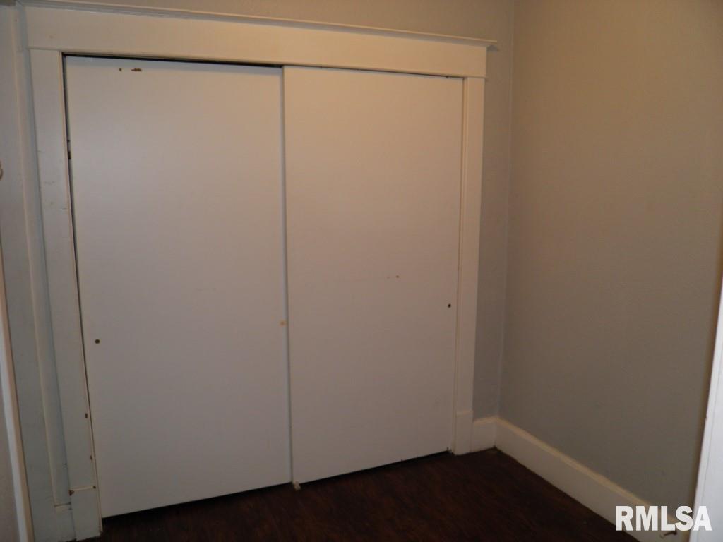 250 44th Street Moline, IL 61265 - Photo 6 of 18