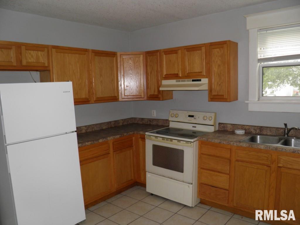 250 44th Street Moline, IL 61265 - Photo 10 of 18