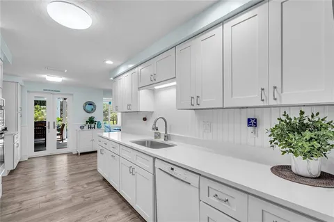 $899,900 | 7817 Alhambra Drive, Bradenton, FL 34209