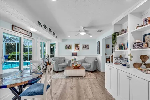 $899,900 | 7817 Alhambra Drive, Bradenton, FL 34209