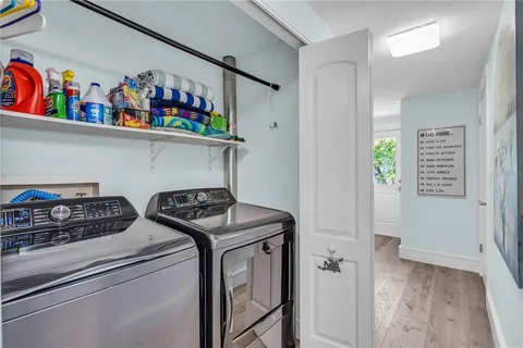 $899,900 | 7817 Alhambra Drive, Bradenton, FL 34209