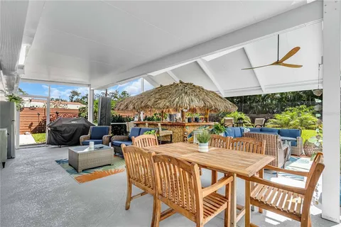 $899,900 | 7817 Alhambra Drive, Bradenton, FL 34209