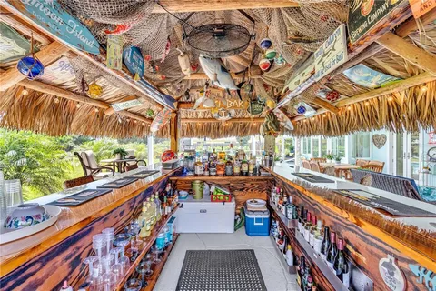 $899,900 | 7817 Alhambra Drive, Bradenton, FL 34209