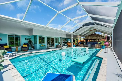 $899,900 | 7817 Alhambra Drive, Bradenton, FL 34209