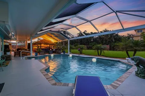 $899,900 | 7817 Alhambra Drive, Bradenton, FL 34209