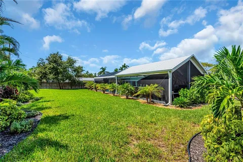 $899,900 | 7817 Alhambra Drive, Bradenton, FL 34209
