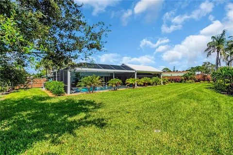 $950,000 | 7817 Alhambra Drive, Bradenton, FL 34209