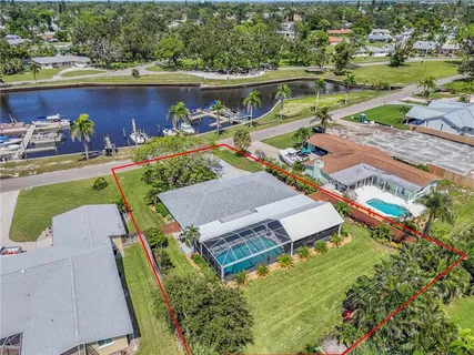 $899,900 | 7817 Alhambra Drive, Bradenton, FL 34209