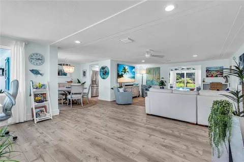 $899,900 | 7817 Alhambra Drive, Bradenton, FL 34209