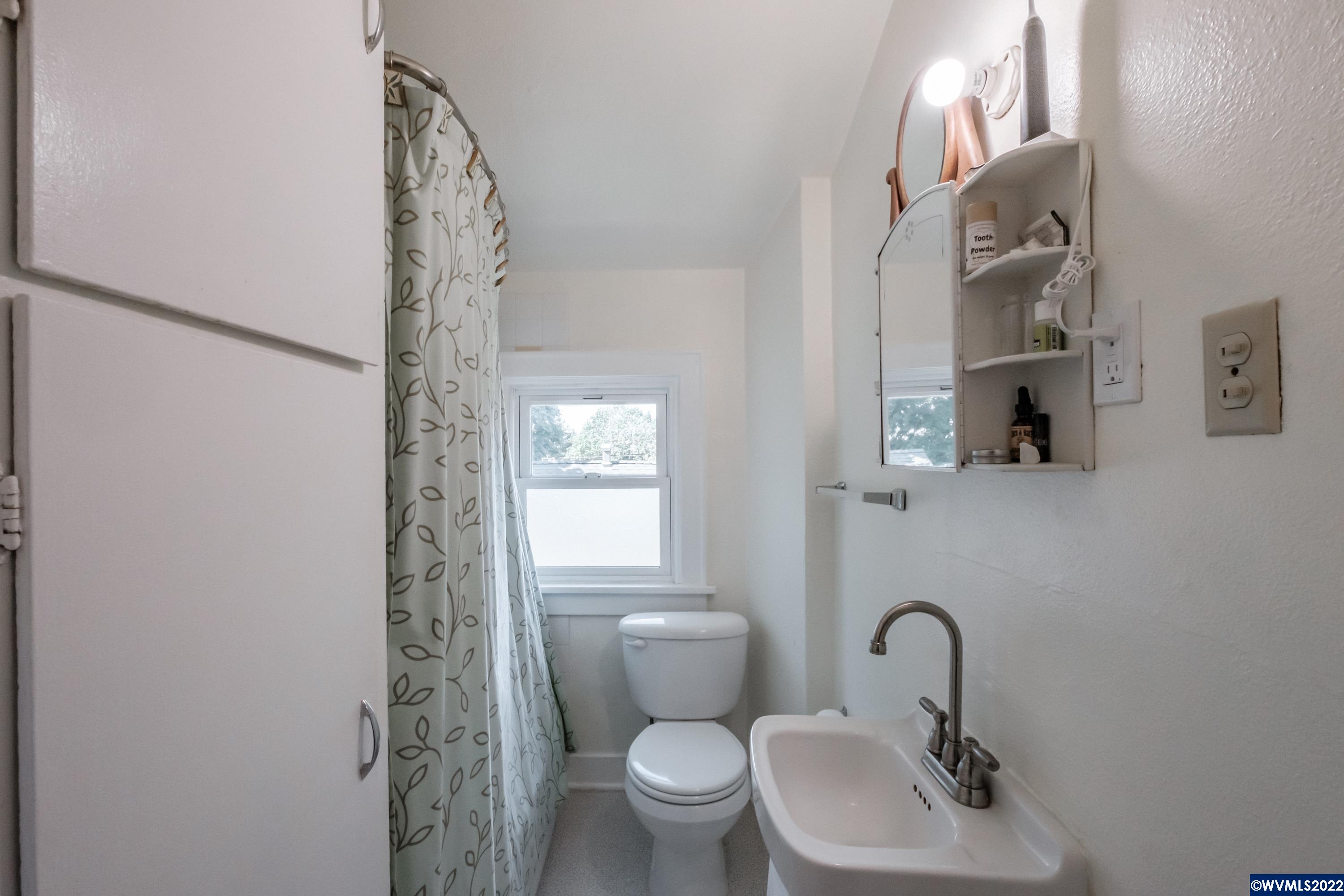 942 Southwest 11th Street Corvallis, OR 97333 - Photo 27 of 42