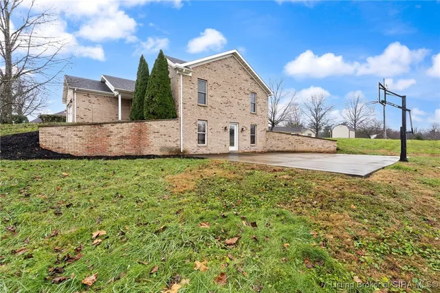 $369,900 | 2267 Leonard Road Northwest, Corydon, IN 47112