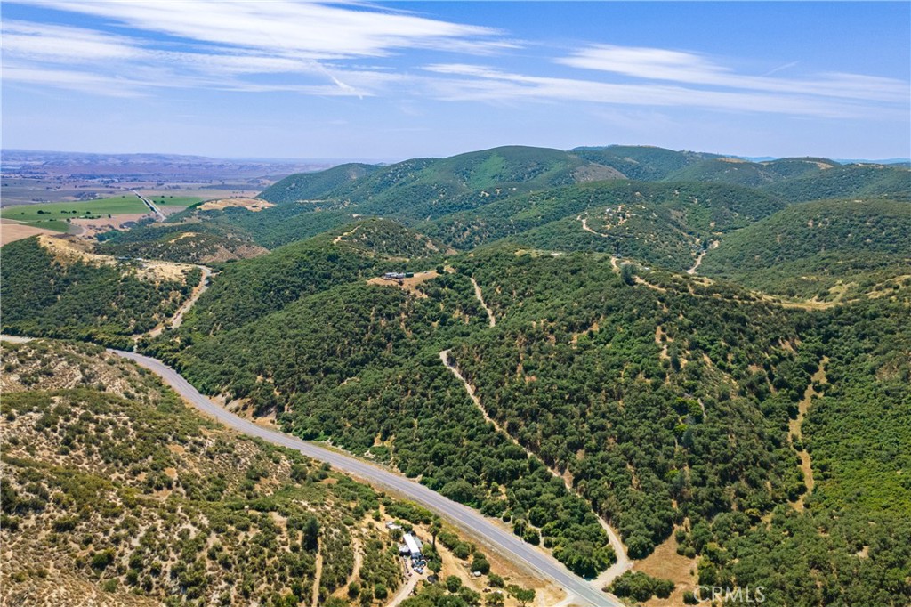 70598 Jolon Road Bradley, CA 93426 - Photo 7 of 43 a view of a city