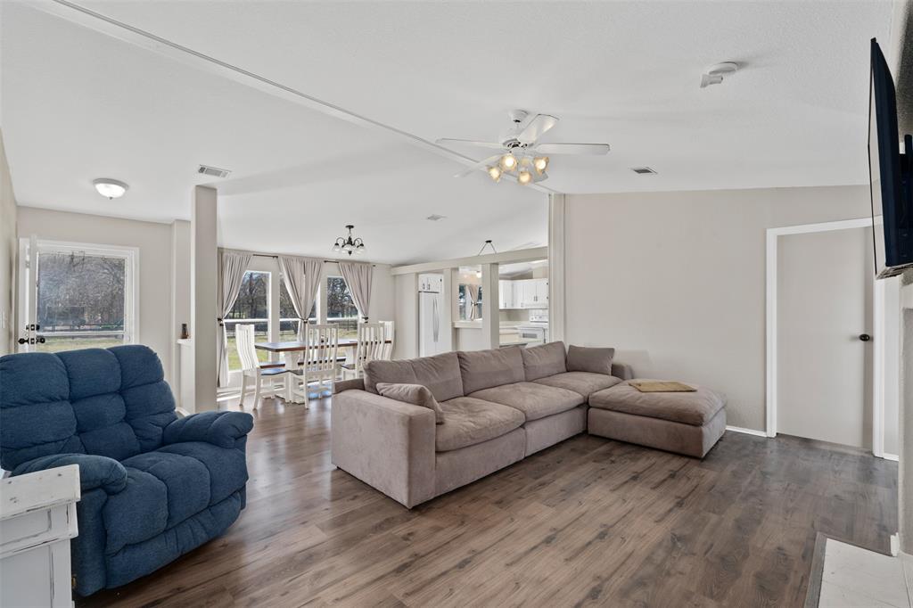 181 Pr 125 Whitney, TX 76692 - Photo 5 of 34 a living room with furniture and a large window