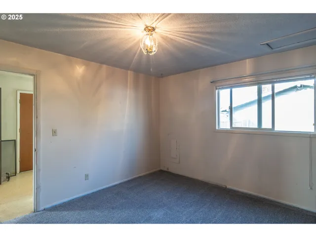 $350,000 | 4072 Hanna Street, Roseburg, OR 97471