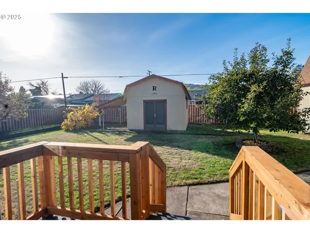 $350,000 | 4072 Hanna Street, Roseburg, OR 97471