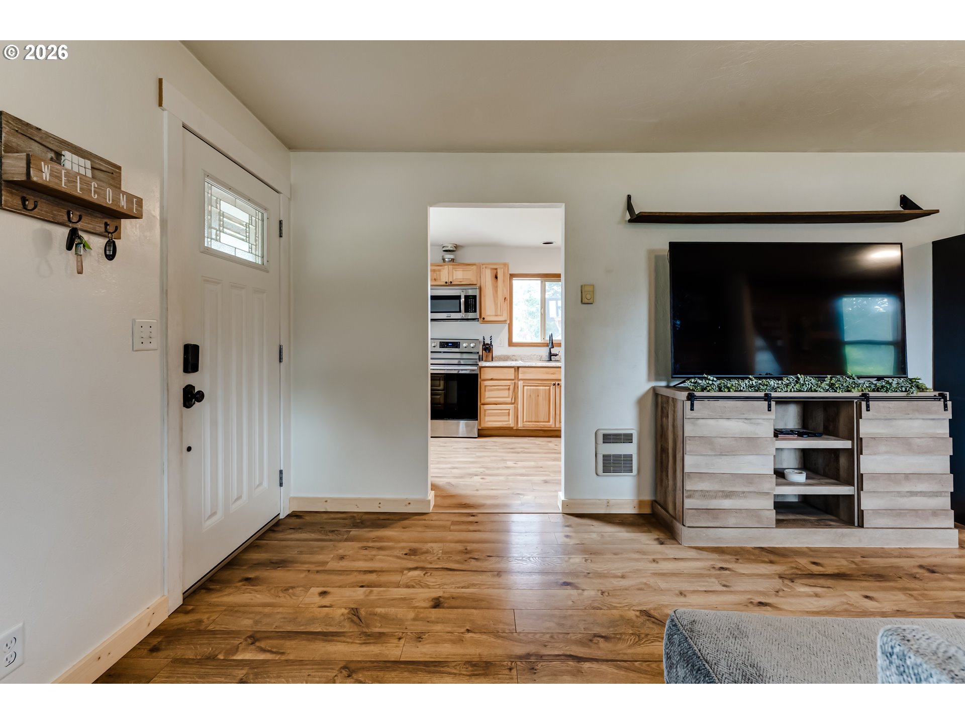 24723 Warthen Road Elmira, OR 97437 - Photo 3 of 33