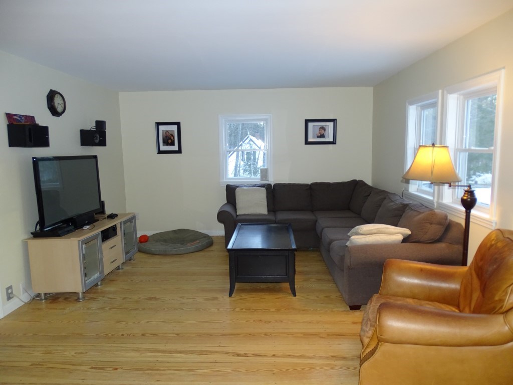 127 Canaan Road Strafford, NH 03884 - Photo 10 of 25