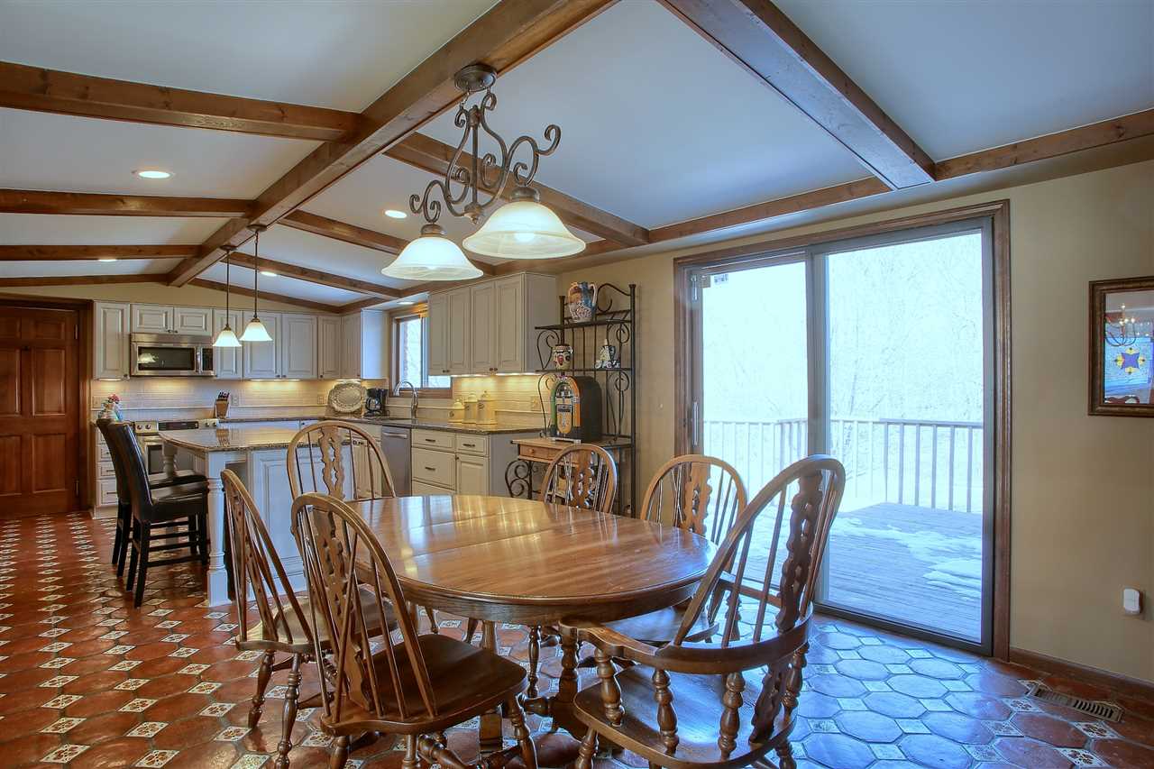 2614 Lambeth Park Rochester Hills, MI 48306 - Photo 12 of 32