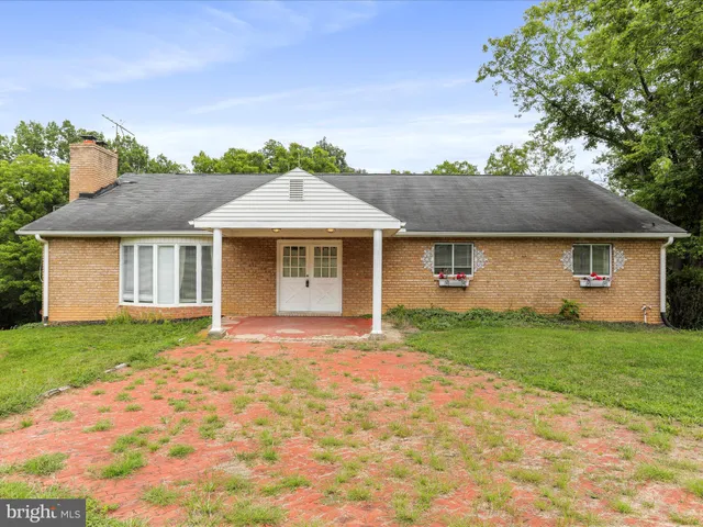 $280,000 | 550 Hillcrest Drive, Kearneysville, WV 25430