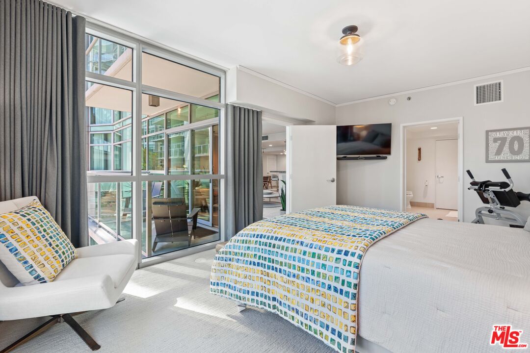 13650 Marina Pointe Drive, Unit 309 Marina del Rey, CA 90292 - Photo 7 of 56