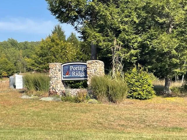 $33,000 | Opal Ridge, Onekama, MI 49675