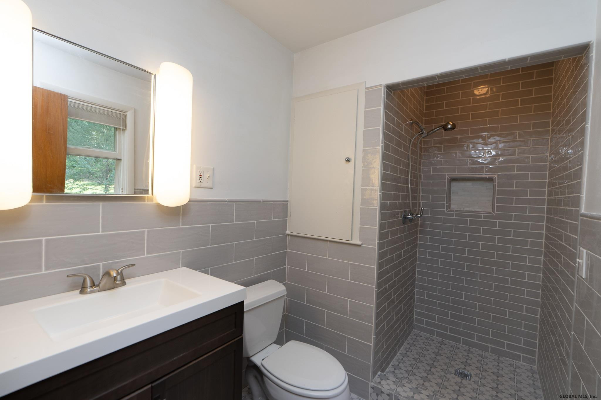 28 E Road Troy, NY 12180 - Photo 42 of 66 Photo 43