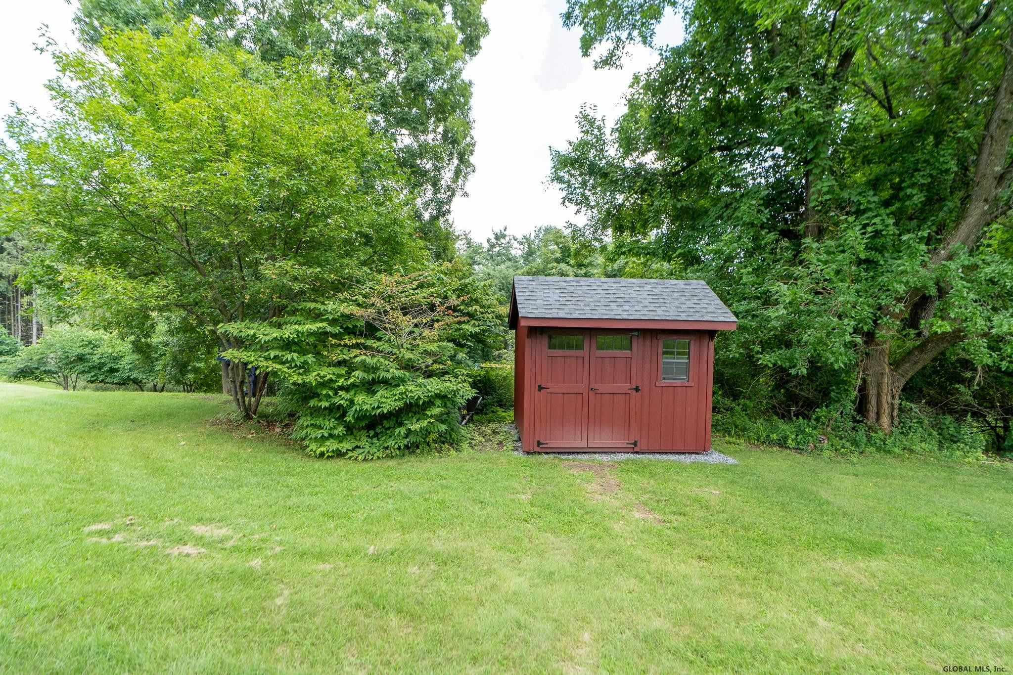 28 E Road Troy, NY 12180 - Photo 8 of 66 Photo 8