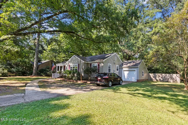 $165,000 | 316 Colonial Circle, Jackson, MS 39211