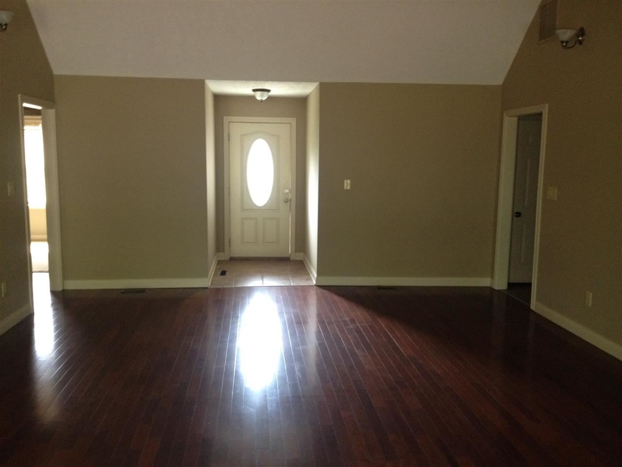4352 North Rindle Lane Bloomington, IN 47404 - Photo 3 of 13 Gallery Image 3