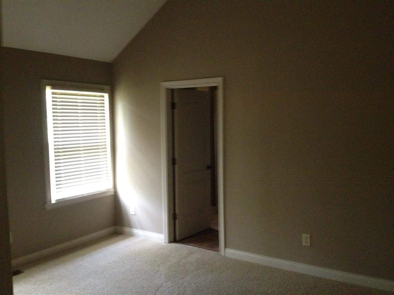 4352 North Rindle Lane Bloomington, IN 47404 - Photo 6 of 13 Gallery Image 6