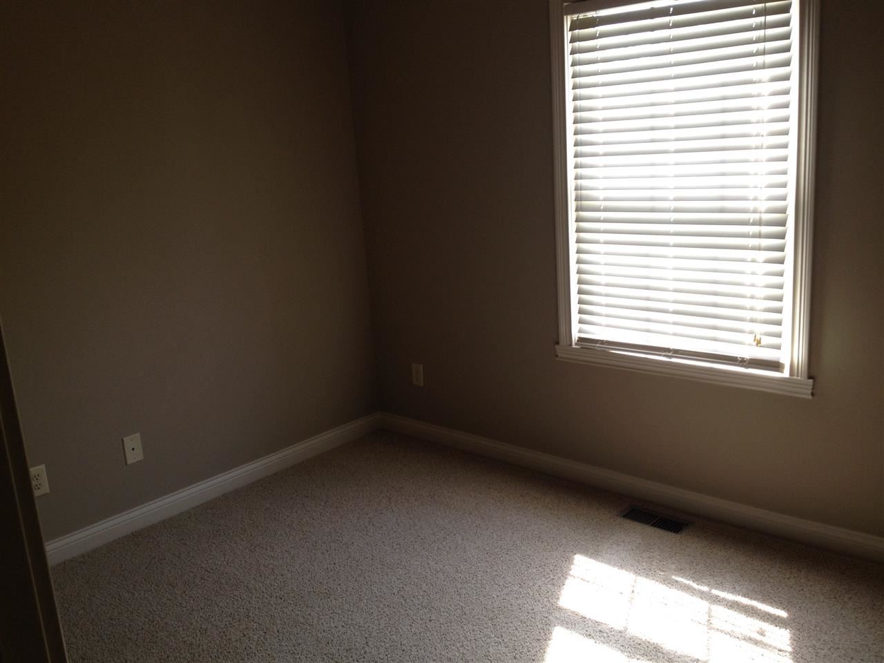 4352 North Rindle Lane Bloomington, IN 47404 - Photo 8 of 13 Gallery Image 8