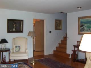624 Wynne Road Springfield, PA 19064 - Photo 3 of 5
