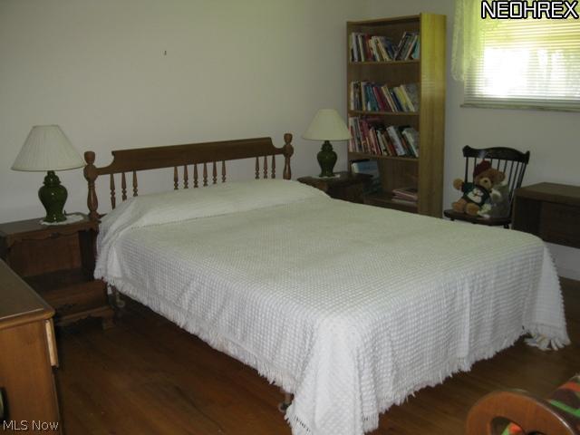 3237 Dentzler Road Cleveland, OH 44134 - Photo 7 of 17 Master bedroom
