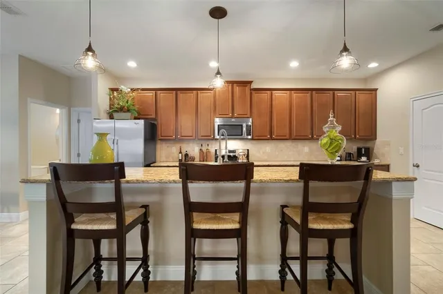 $637,500 | 513 Manns Harbor Drive, Apollo Beach, FL 33572