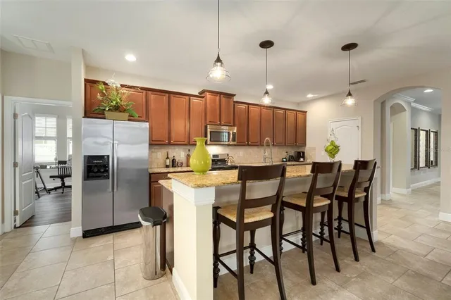 $637,500 | 513 Manns Harbor Drive, Apollo Beach, FL 33572