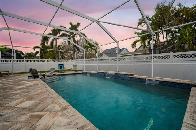 $637,500 | 513 Manns Harbor Drive, Apollo Beach, FL 33572