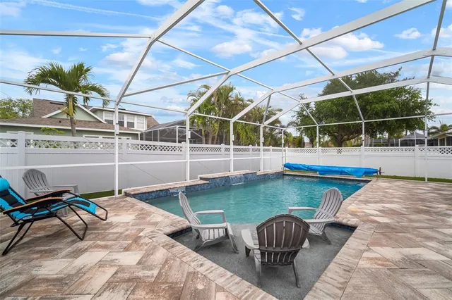 $637,500 | 513 Manns Harbor Drive, Apollo Beach, FL 33572