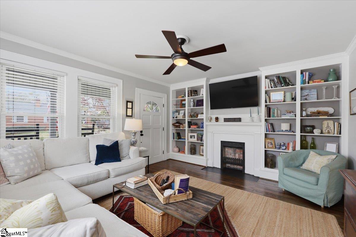 213 West Faris Road Greenville, SC 29605 - Photo 3 of 22 Gallery Image 3