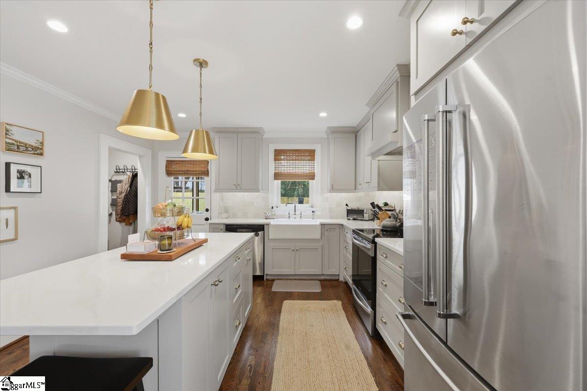 213 West Faris Road Greenville, SC 29605 - Photo 8 of 22 Gallery Image 8