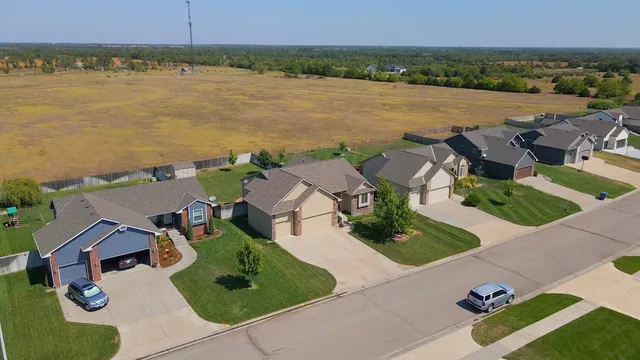 $330,000 | 704 West Slate Street, Andover, KS 67002