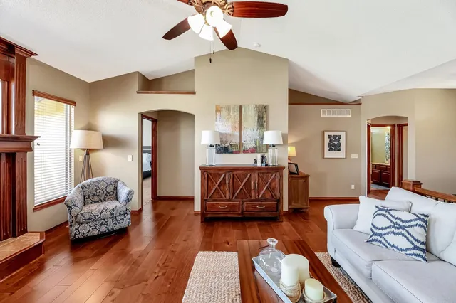 $330,000 | 704 West Slate Street, Andover, KS 67002