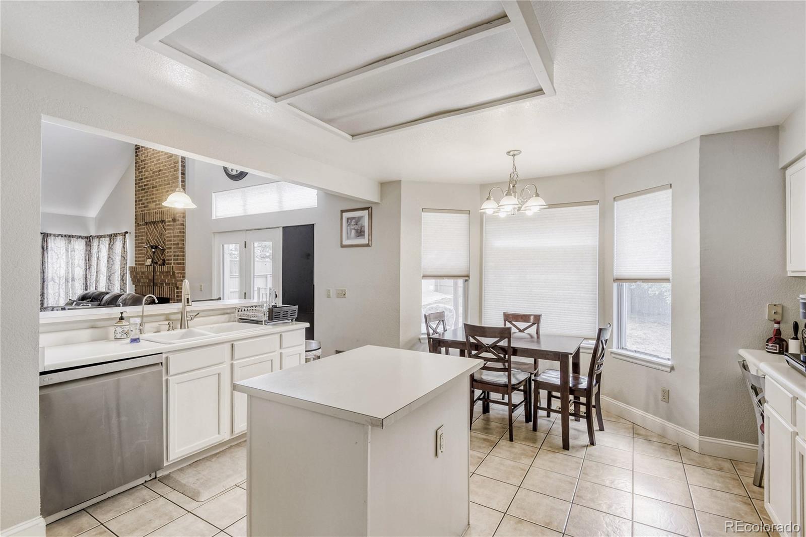 9853 Salford Lane Highlands Ranch, CO 80126 - Photo 3 of 17